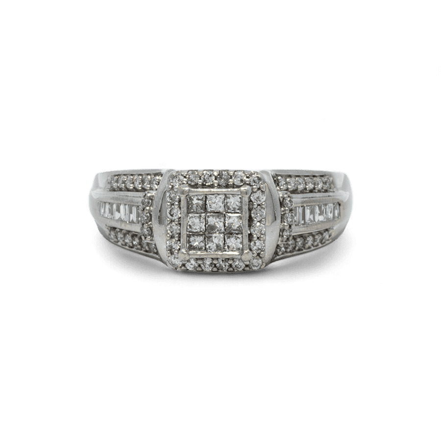  Ring 10k White Gold with 0.618 Carats of Diamonds