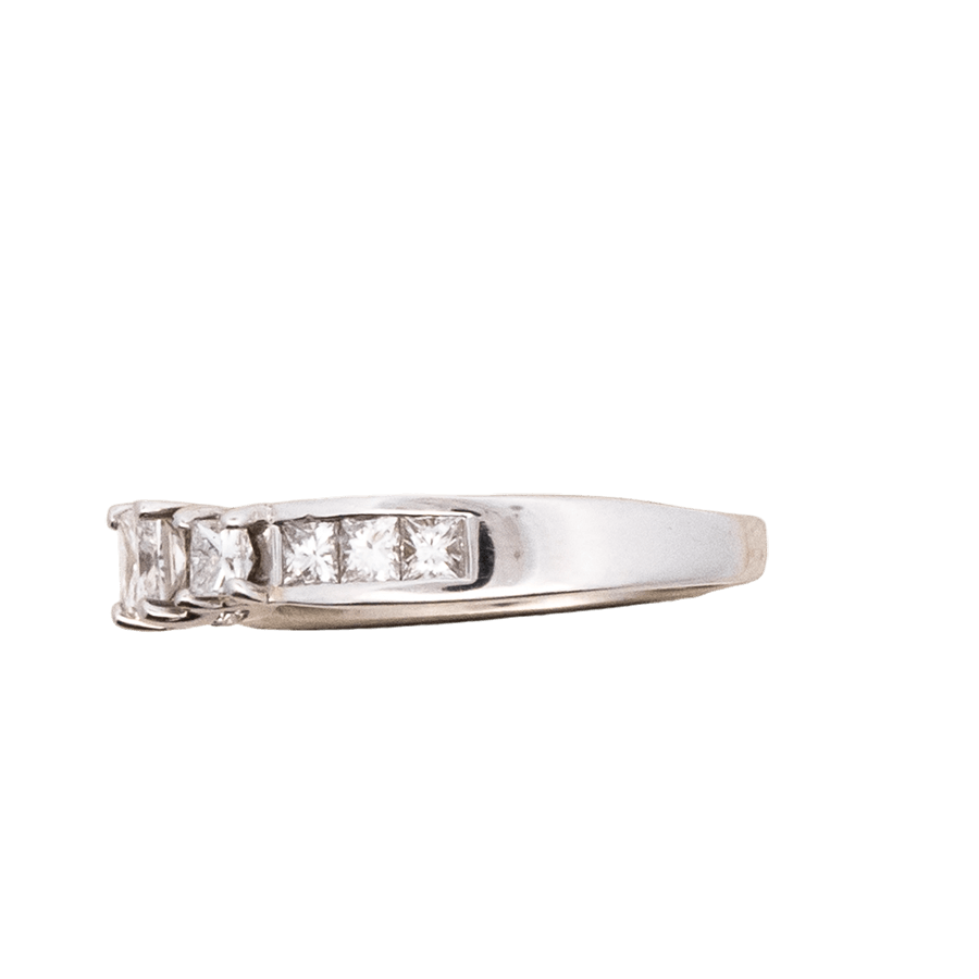 Picture of  Ring 18k White Gold with 0.82 Total Carats of Diamonds