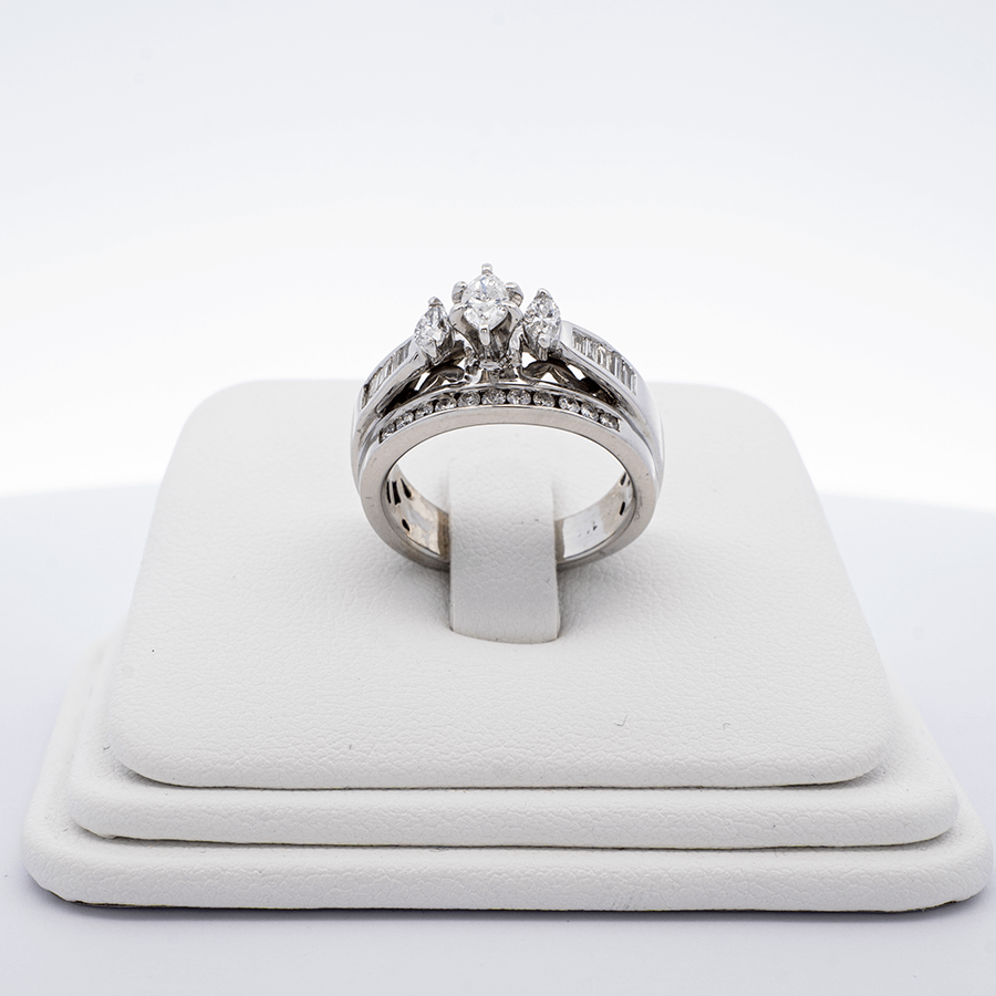 Picture of  Ring 14k White Gold 45 Diamonds