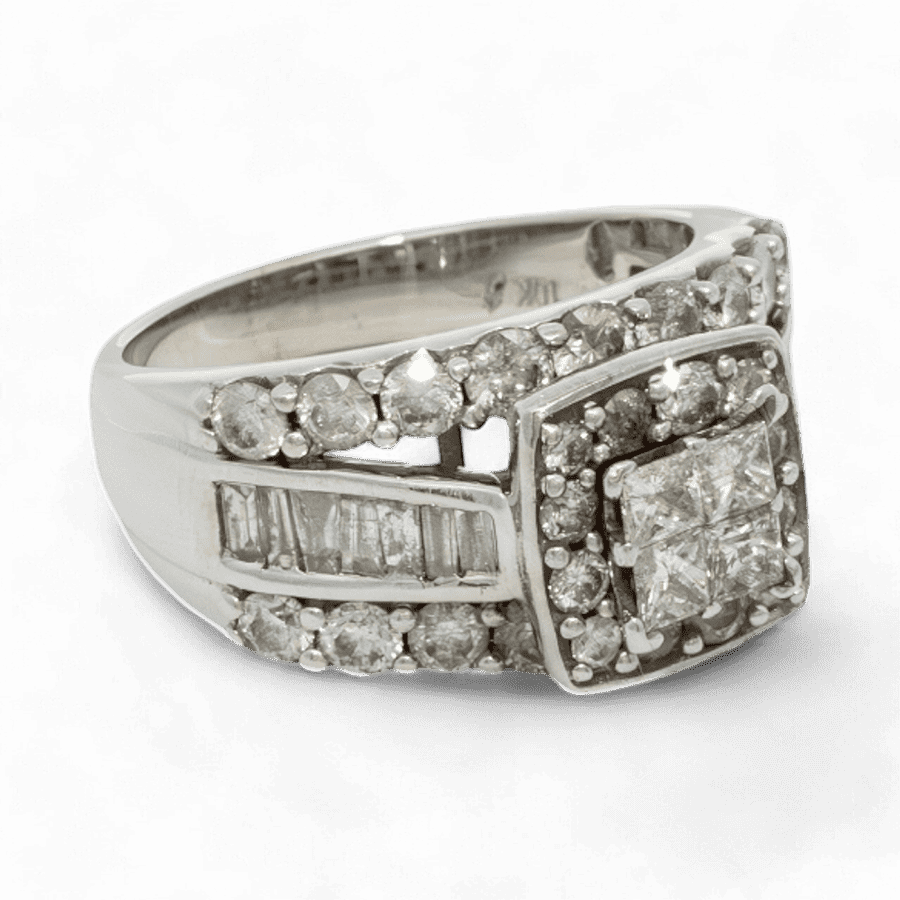 Picture of  Ring 10k White Gold with 2.38 Carats of Diamonds