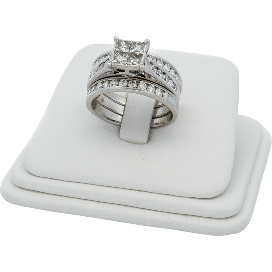  Ring 14k White Gold with 2.02 Total Carats of Diamonds