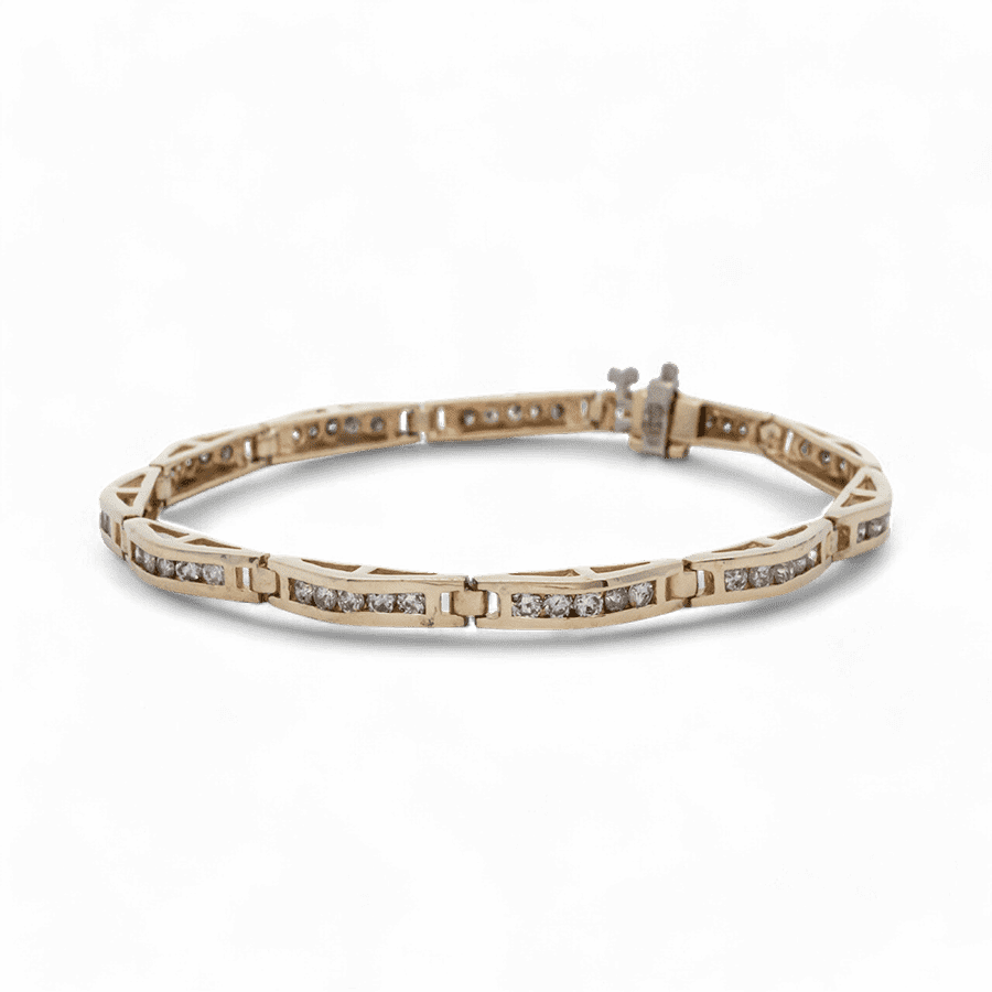 Picture of  Bracelet 14K Yellow Gold With 2.2 Carats Of Diamonds