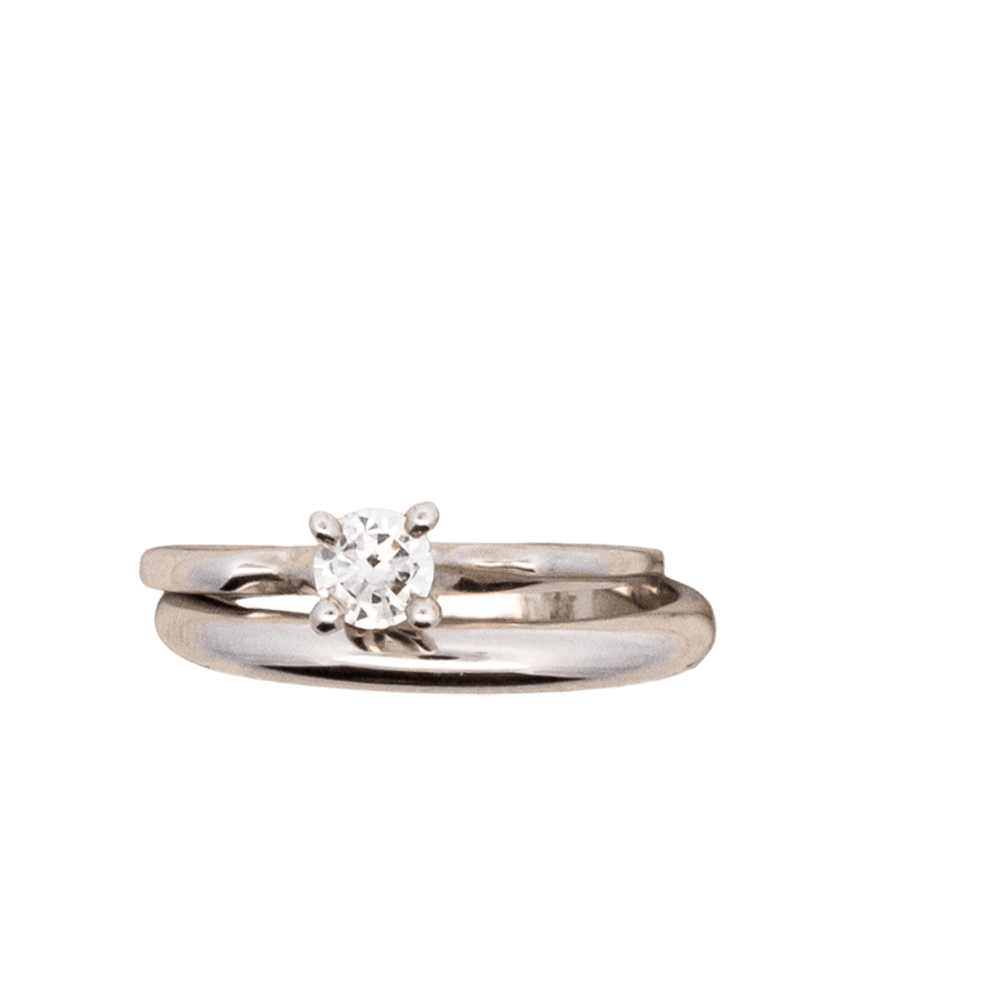  Ring 14k White Gold with 0.2 Total Carats of Diamonds