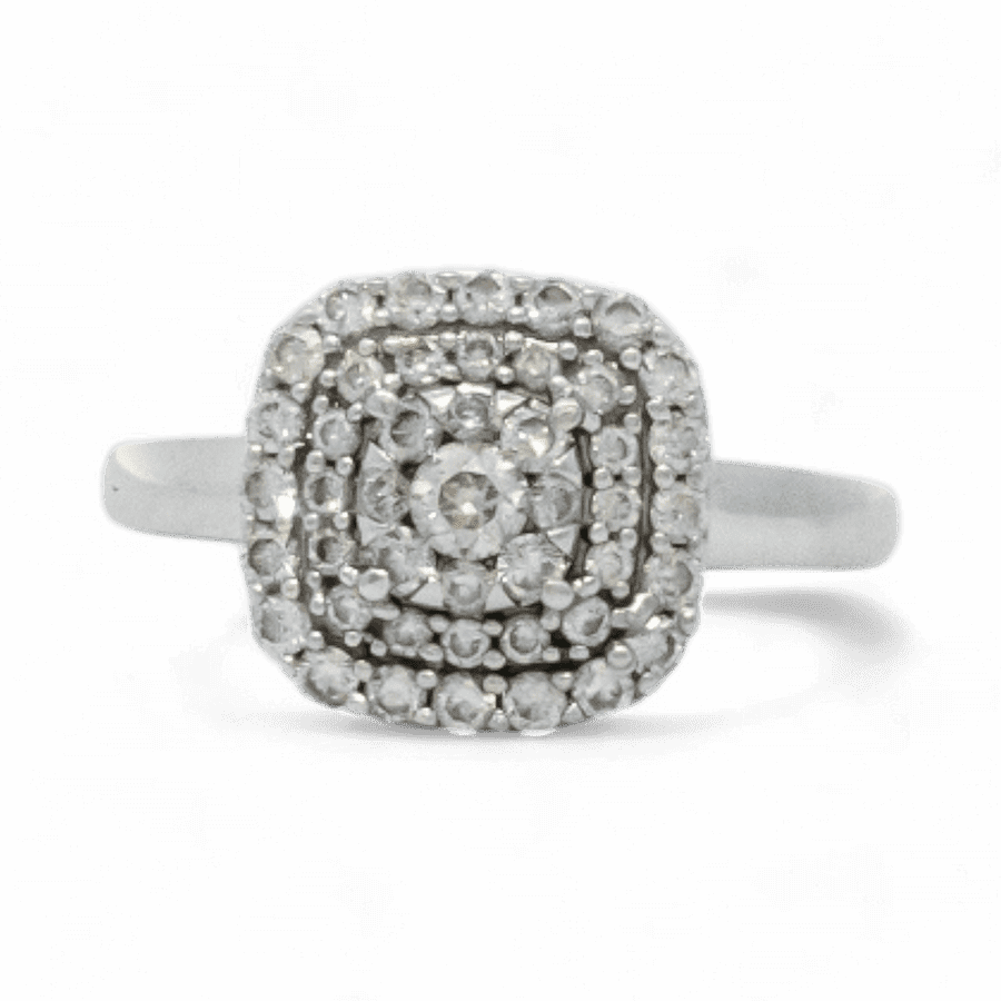  Ring 10k White Gold with 0.73 Total Carats of Diamonds