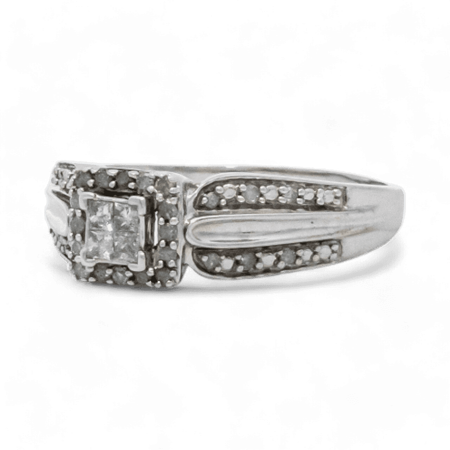 Picture of  Ring 10k White Gold with 0.316 Total Carats of Diamonds