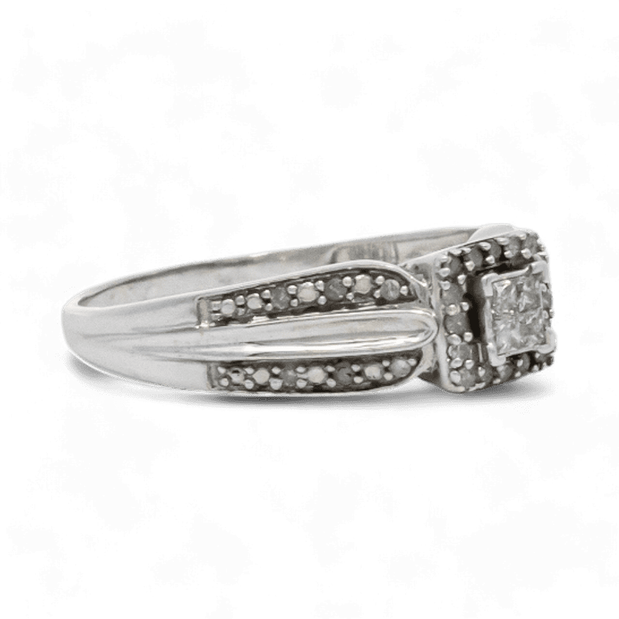 Picture of  Ring 10k White Gold with 0.316 Total Carats of Diamonds