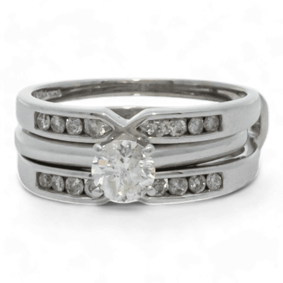  Ring 10k White Gold with 0.79 Carats of Diamonds