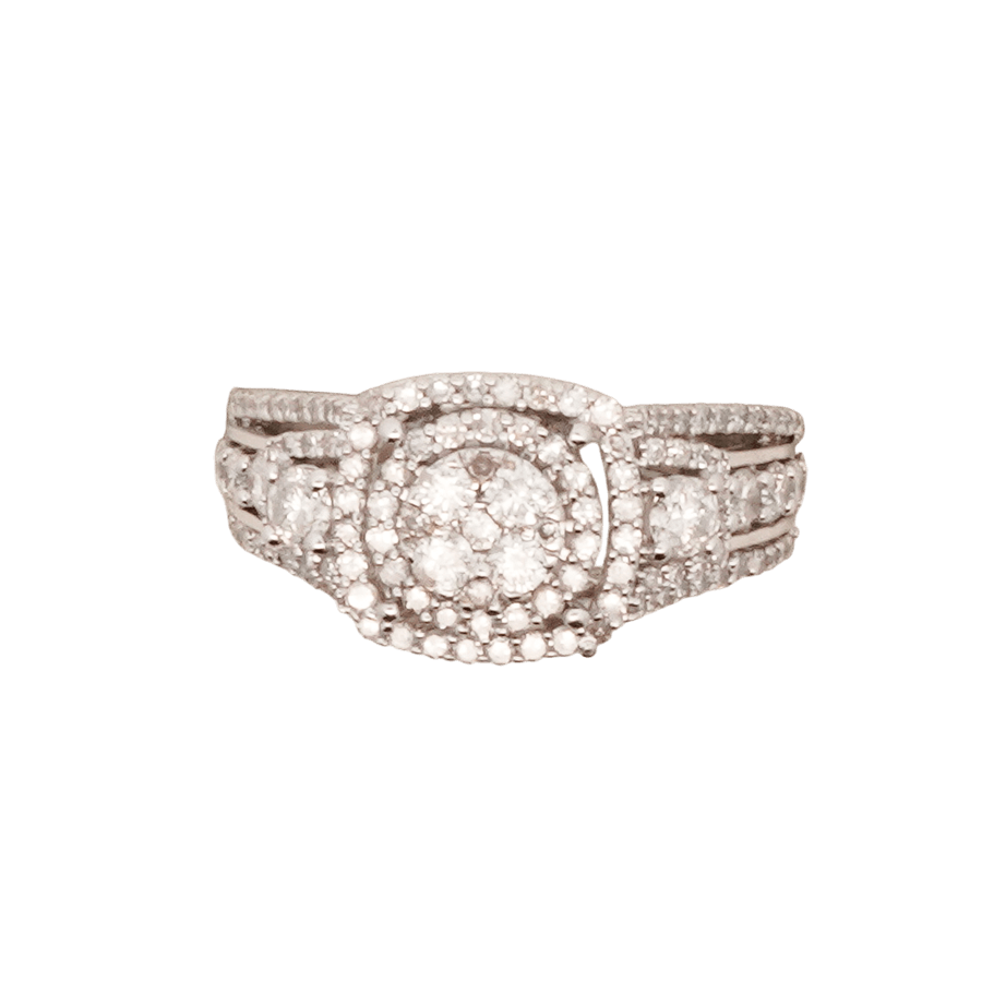  Ring 10k White Gold with 0.8 Total Carats of Diamonds