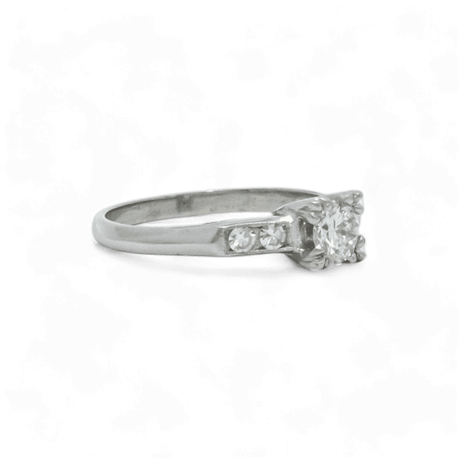 Picture of  Ring Platinum With 0.38 Carats Of Diamonds