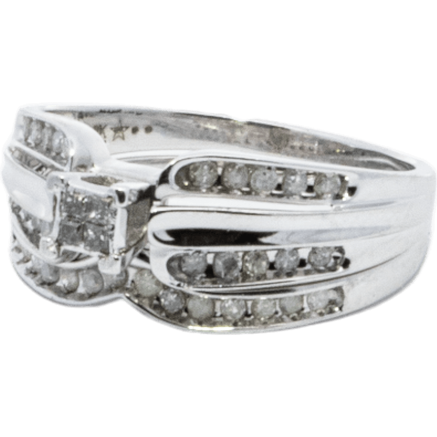 Picture of  Ring 10k White Gold with 0.39 Carats of Diamond