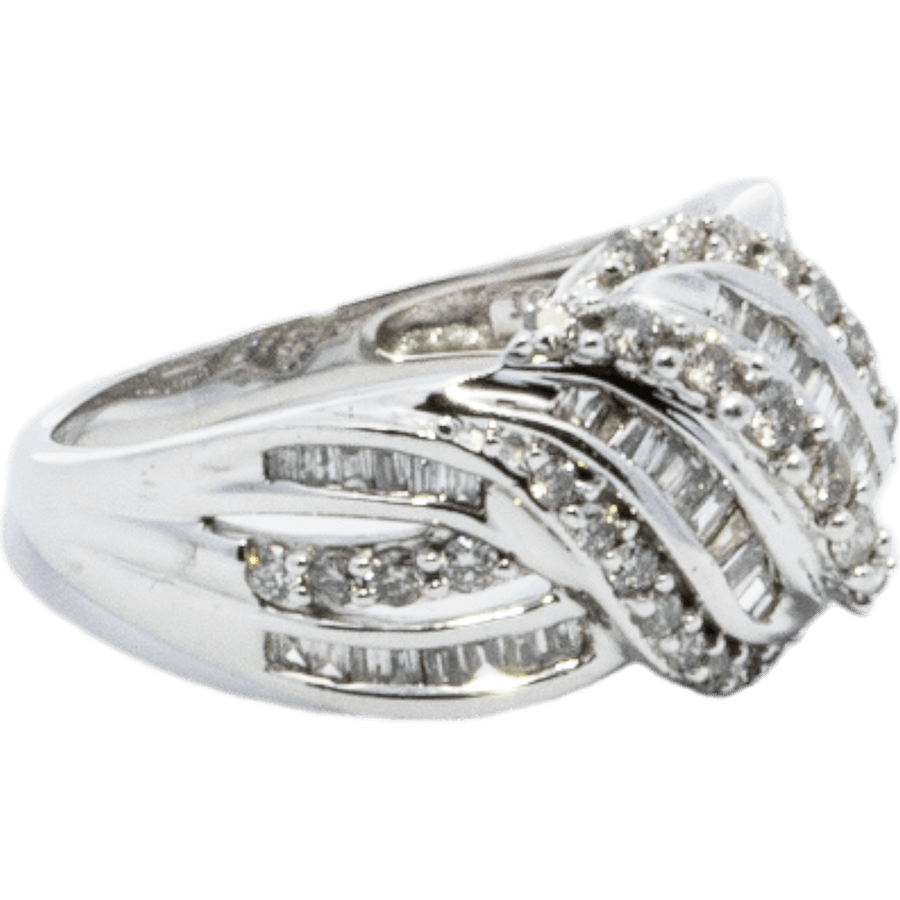 Picture of  Ring 10k White Gold with 0.82 Carats of Diamond